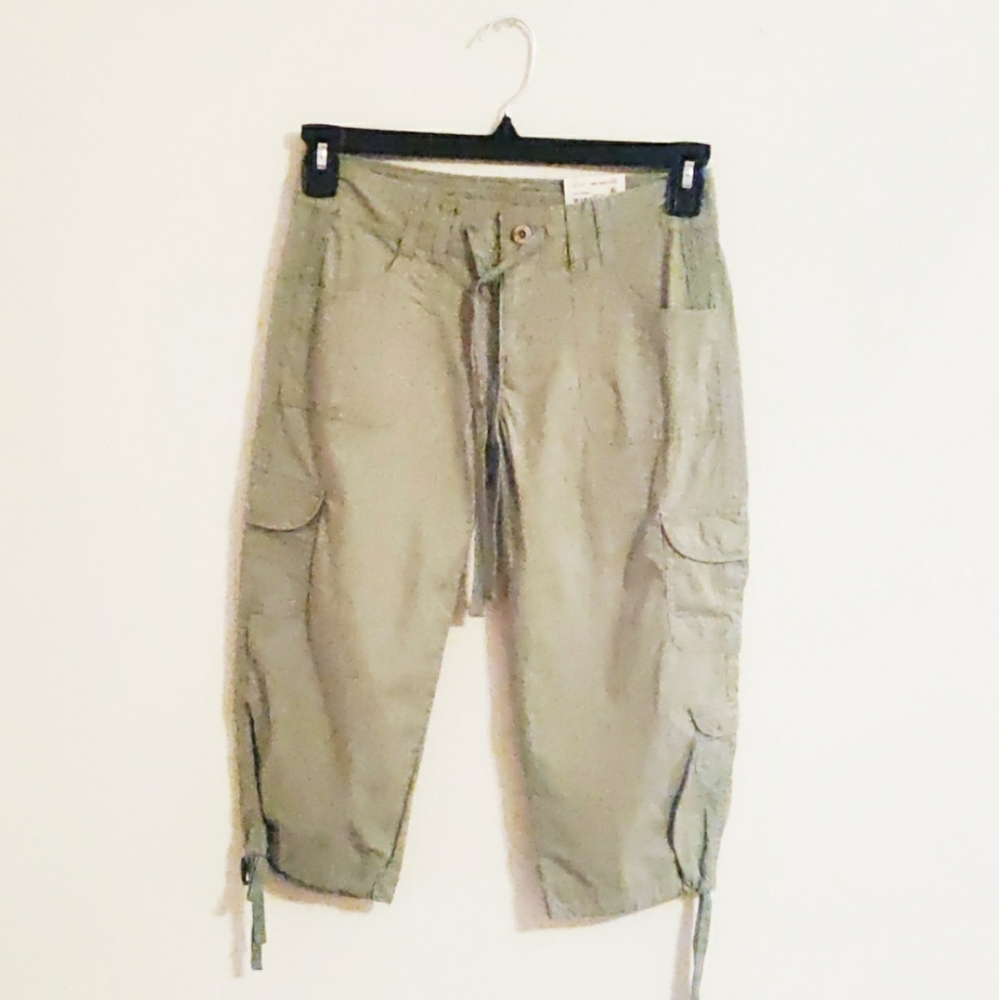 🎉Host Pick🎉 Arizona Jean Company  Crop Pant NWT